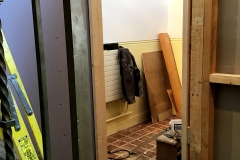 14 Kitchenette